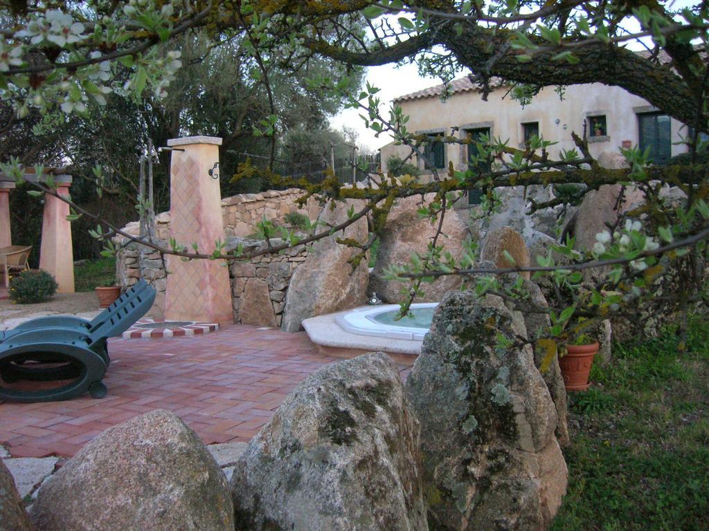 B&B La MeSenda Arzachena Exterior foto